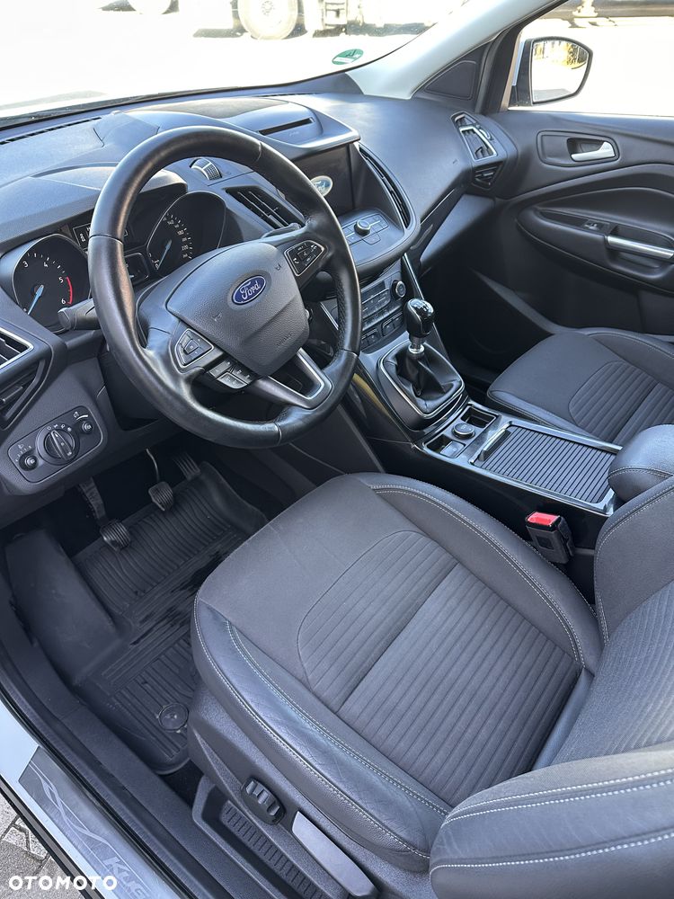 Ford Kuga 2.0 TDCi 4x2 Titanium - 34