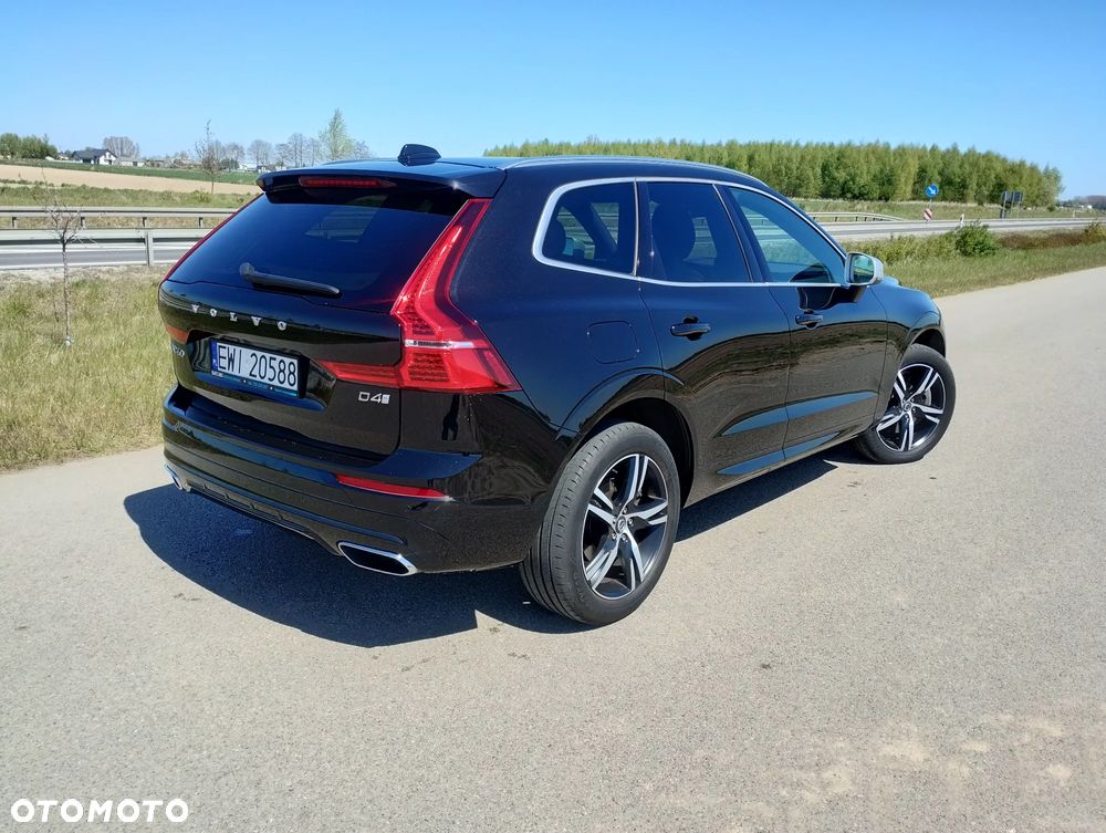Volvo XC 60 D4 R-Design - 2