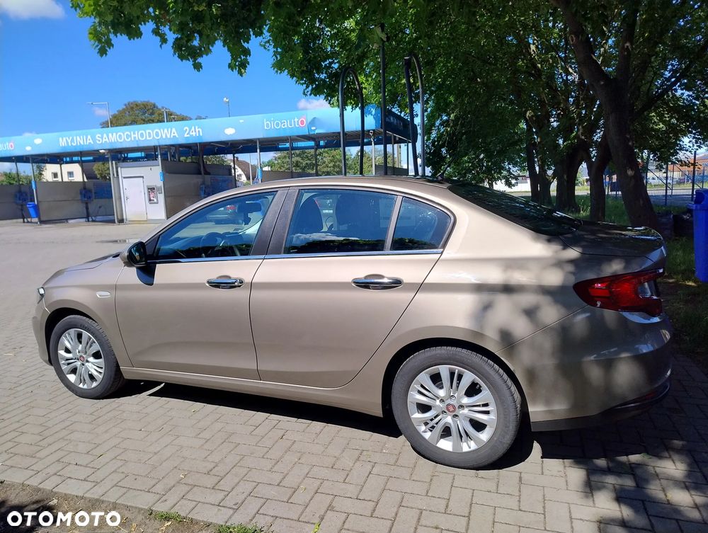 Fiat Tipo 1.4 16v Lounge EU6d - 5