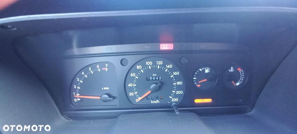 Ford Orion 1.4 CL - 9