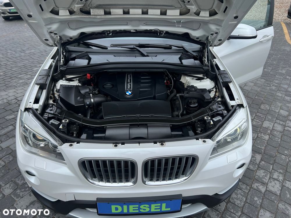 BMW X1 sDrive18d Sport Line - 11