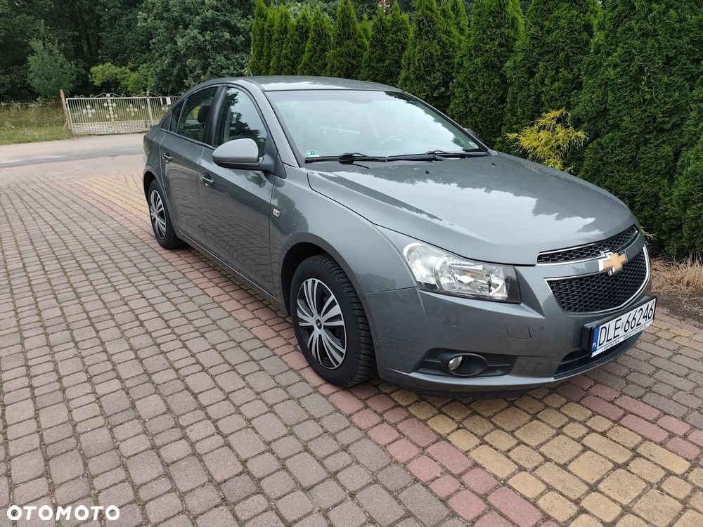 Chevrolet Cruze 1.6 - 7