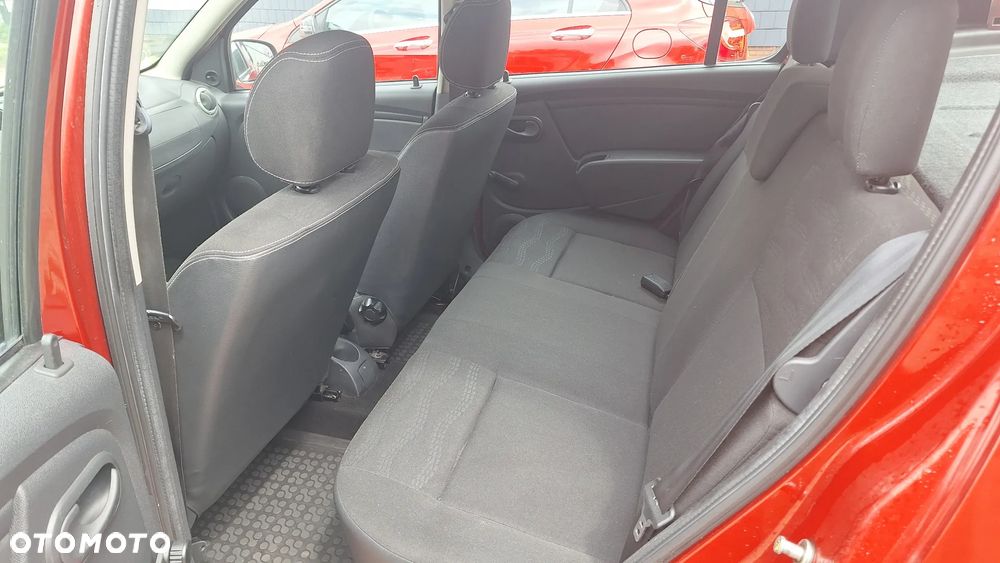 Dacia Sandero 1.6 Laureate - 5