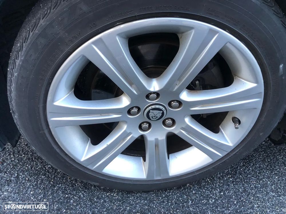 Jaguar XF 3.0 V6 Luxury - 48