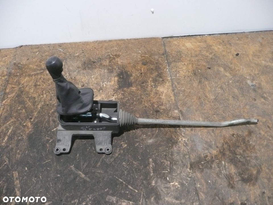 OPEL CORSA D 06-10 HB 3D LEWAREK WYBIERAK BIEGÓW - 1