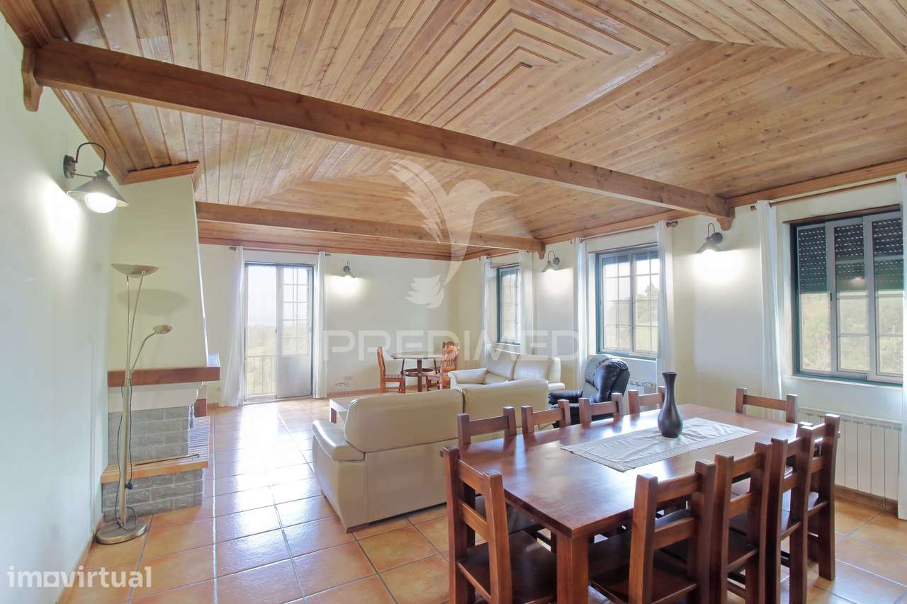 Moradia com Vista Mar e Potencial de Investimento – Posto Santo - Grande imagem: 3/34