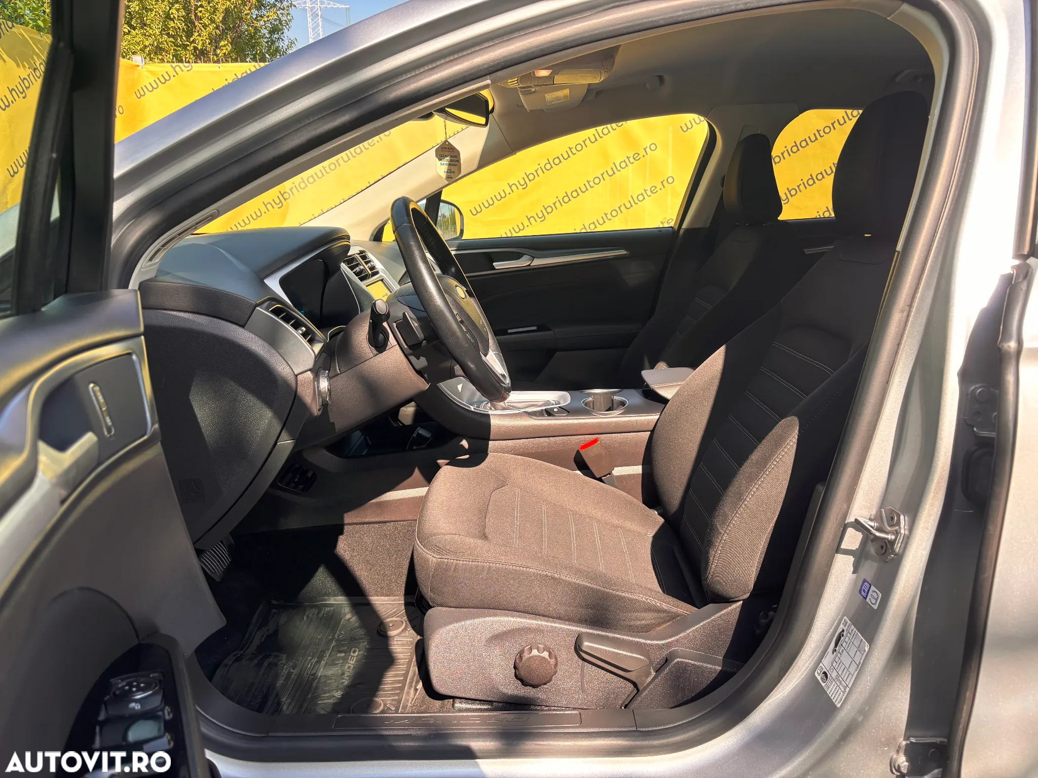 Ford Mondeo 2.0 TDCi Powershift Business - 9