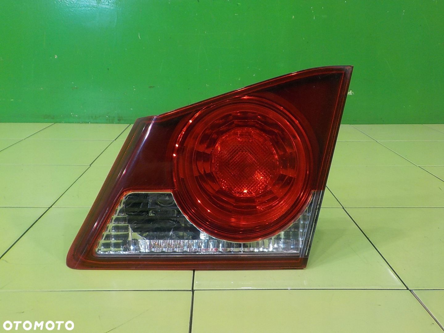 HONDA CIVIC VIII 1.4 I-DSI AUT 06r SEDAN lampa prawa tyl w klape - 1