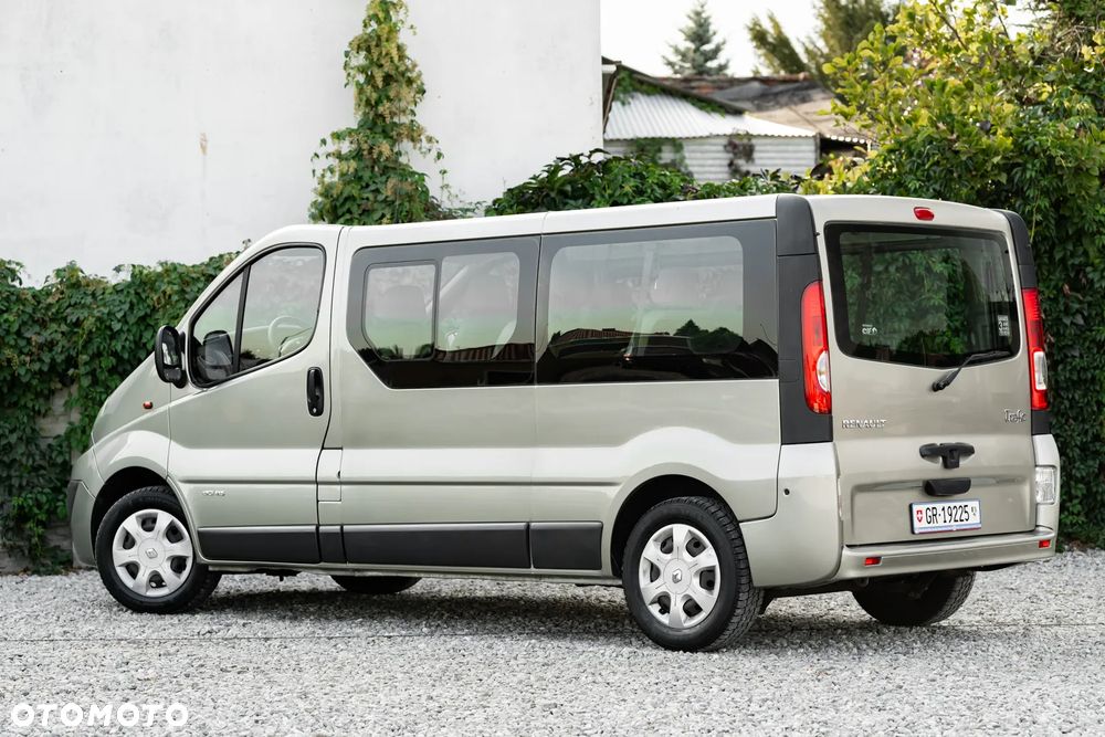 Renault Trafic Passenger L2H1 Expression - 14