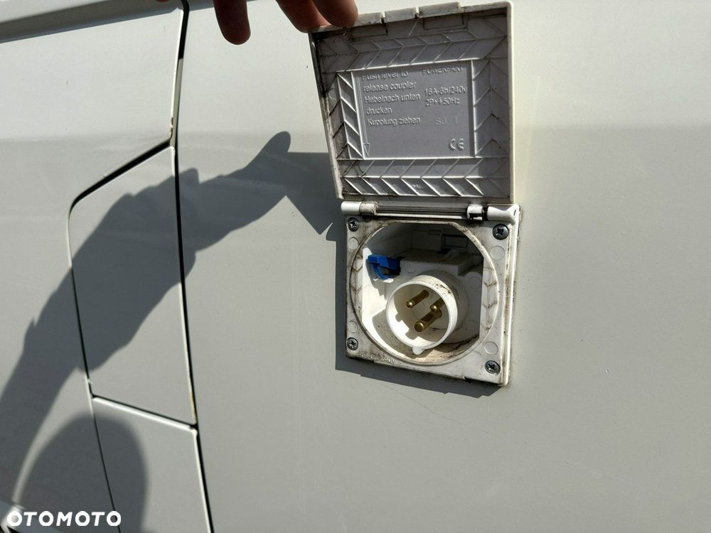 Volkswagen Transporter - 14