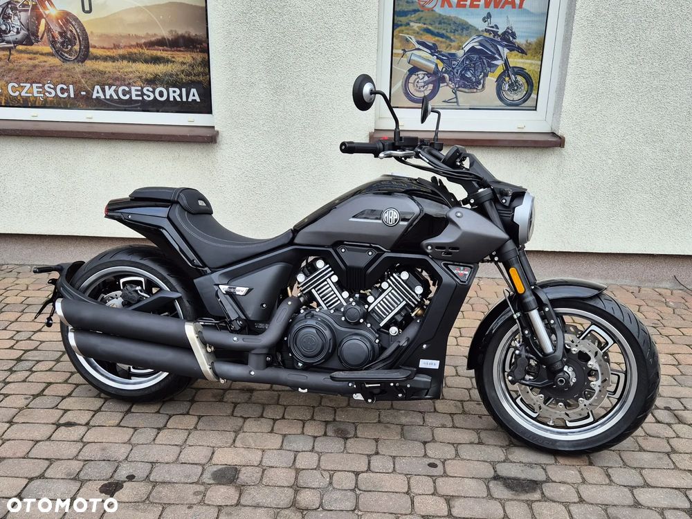 Morbidelli C1002V - 10