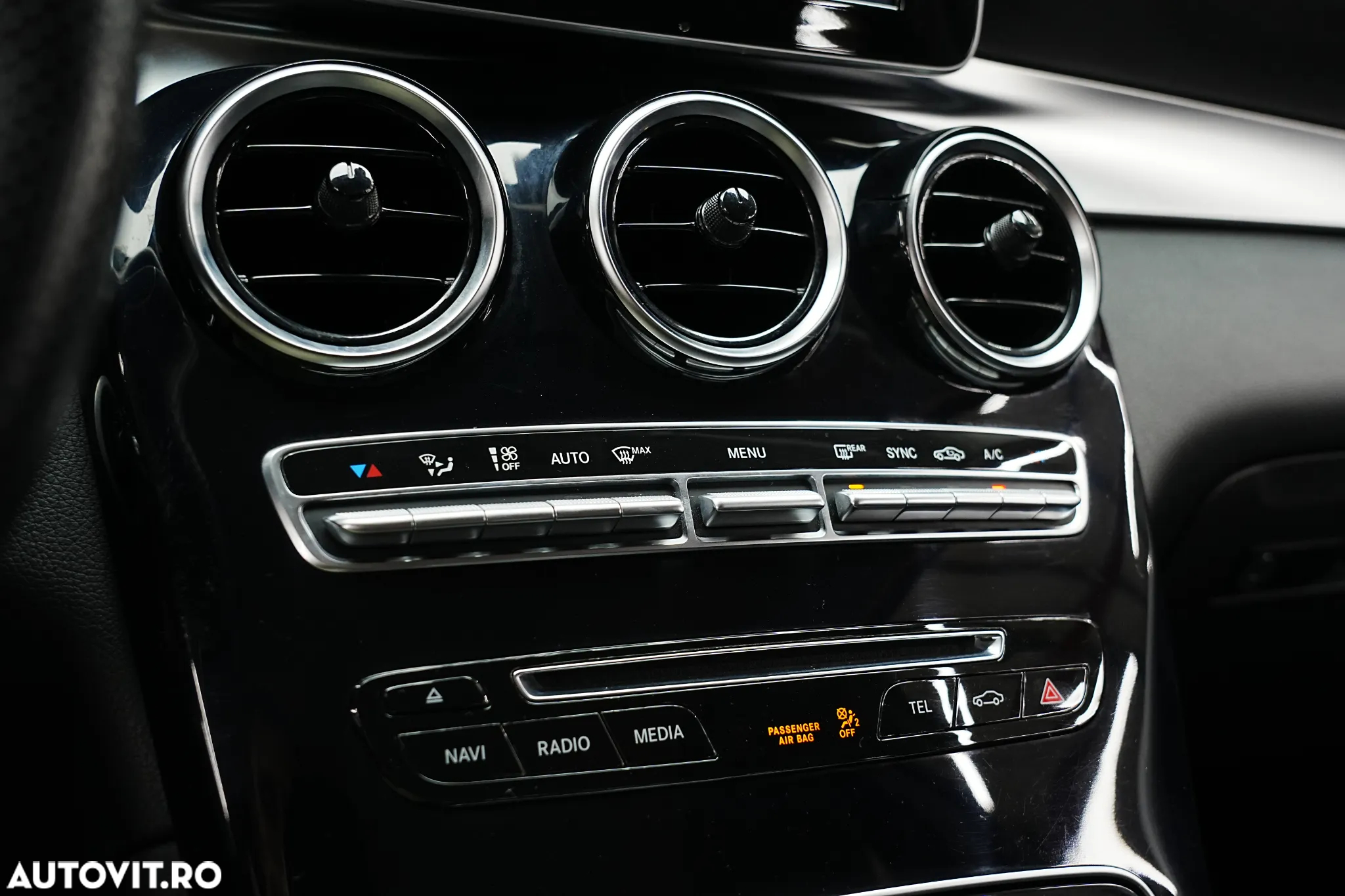 Mercedes-Benz GLC 220 d 4MATIC - 30