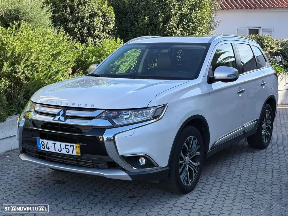 Mitsubishi Outlander 2.2 DI-D Instyle Navi - 18