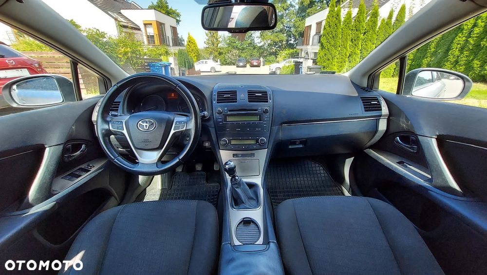 Toyota Avensis 2.0 D-4D Sol - 12