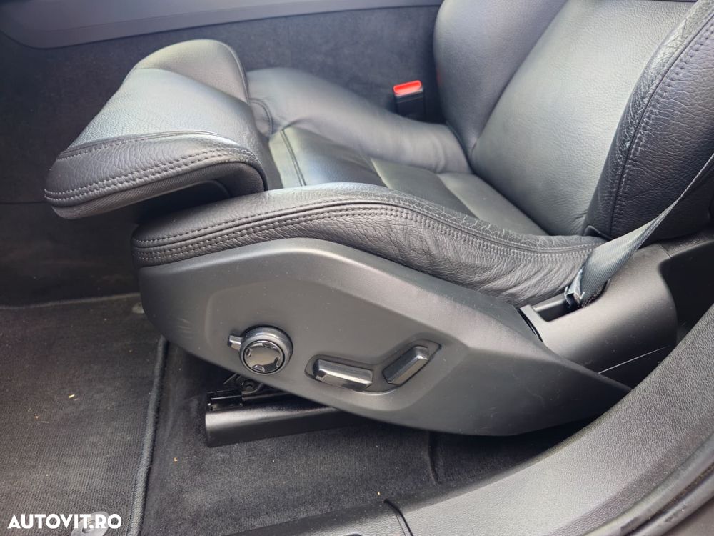 Volvo XC 60 B4 MHEV AWD Inscription - 19