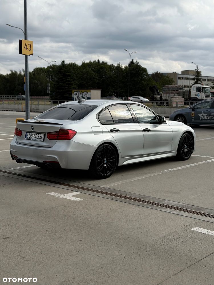 BMW Seria 3 335i - 3