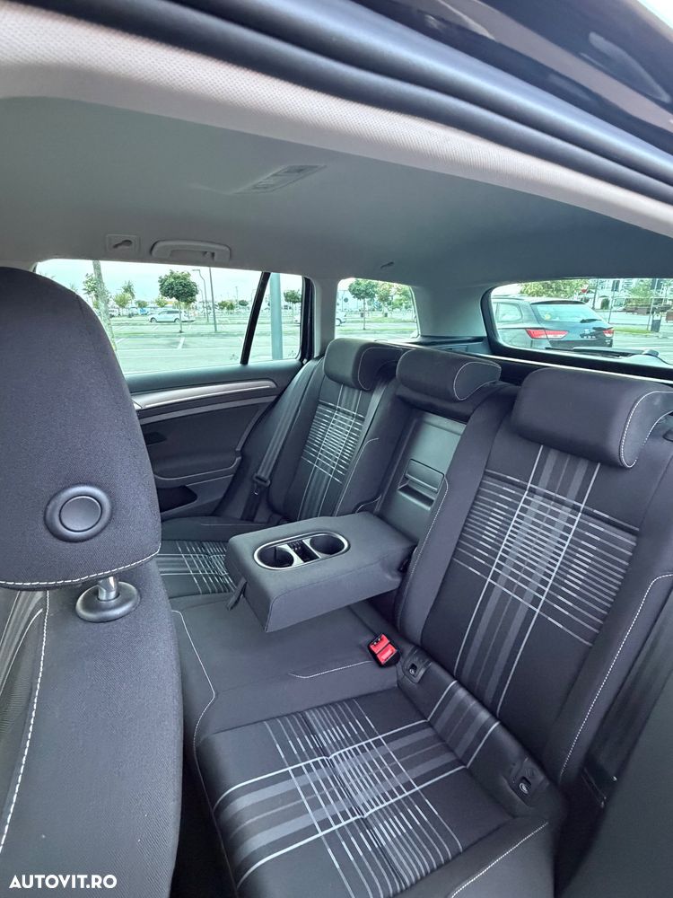 Volkswagen Golf 1.6 TDI DPF Trendline - 8
