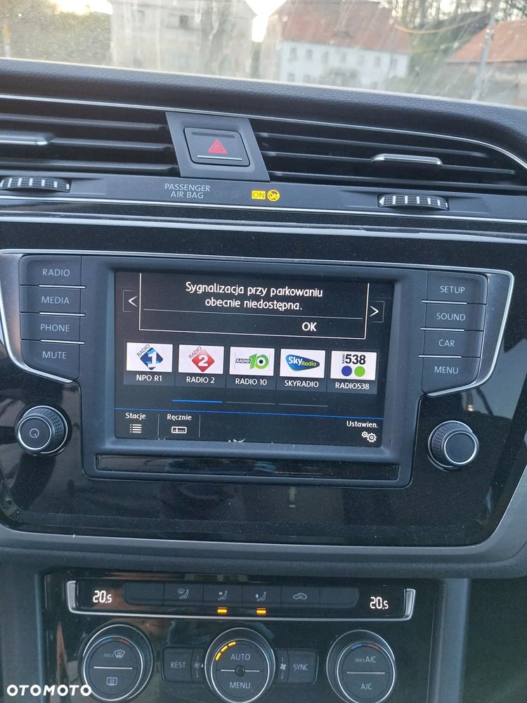Volkswagen Touran - 17