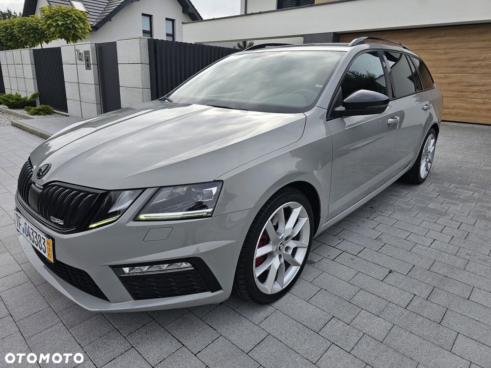 Skoda Octavia 2.0 TDI RS Challenge DSG - 1