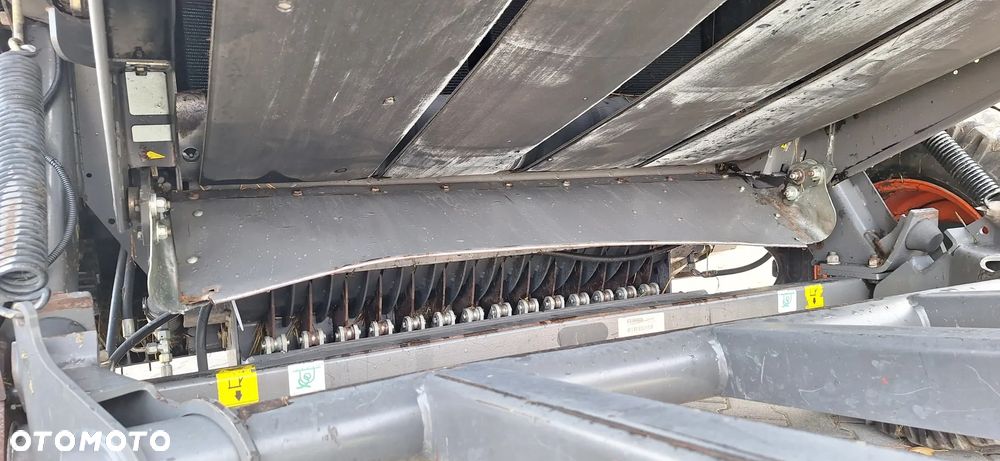 Claas Variant 385 RC - 4