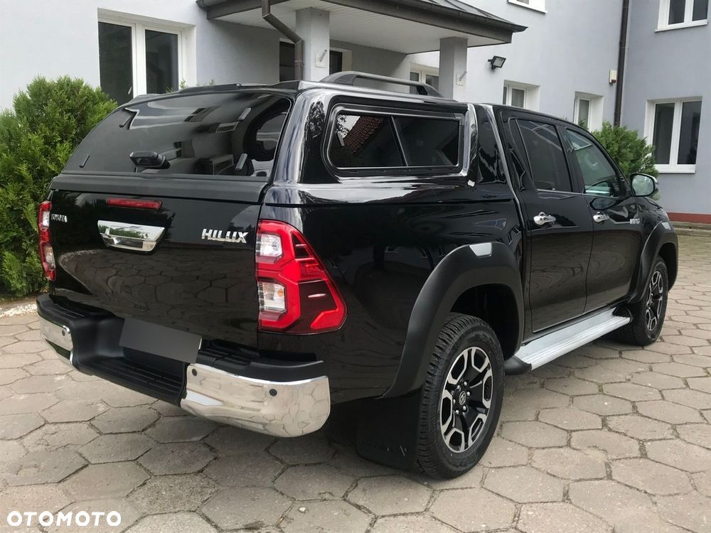 Toyota Hilux 2.8 D-4D Double Cab SR5 4x4 - 17