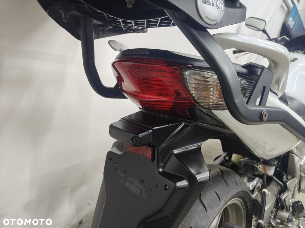 Honda CBF - 11