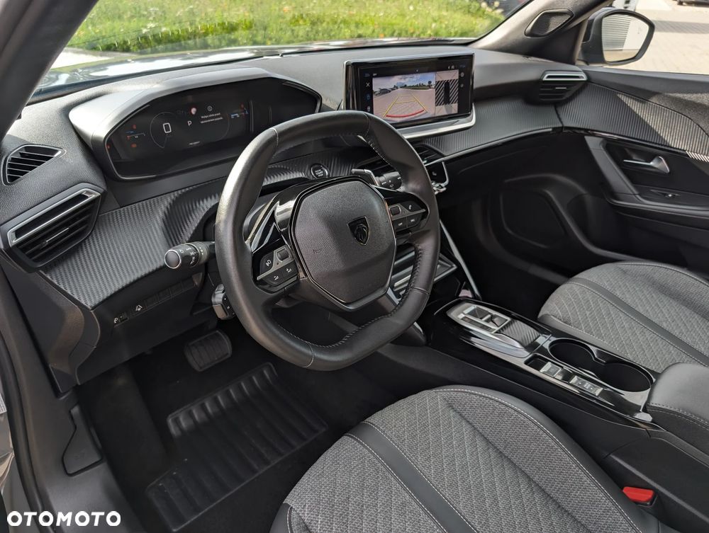 Peugeot 2008 PureTech 130 EAT8 Allure - 24