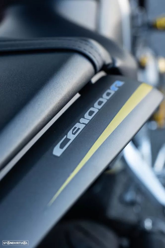 Honda CB CB1000R - 20