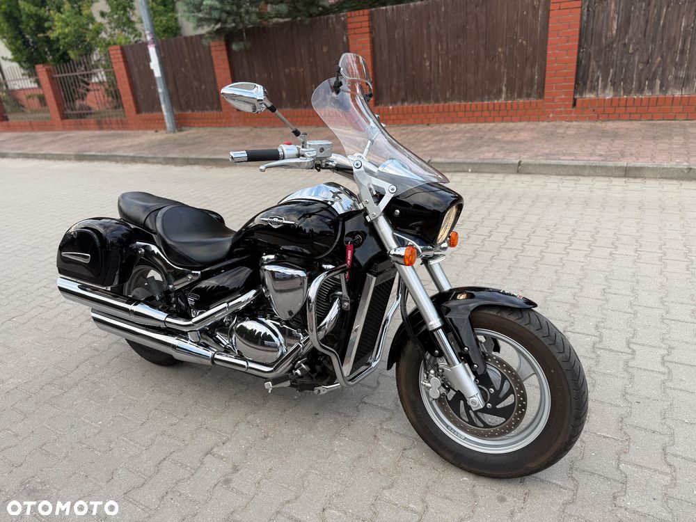 Suzuki Intruder - 3