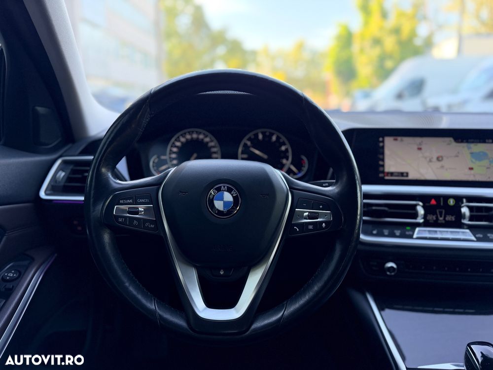 BMW Seria 3 320d xDrive AT Luxury Line - 13