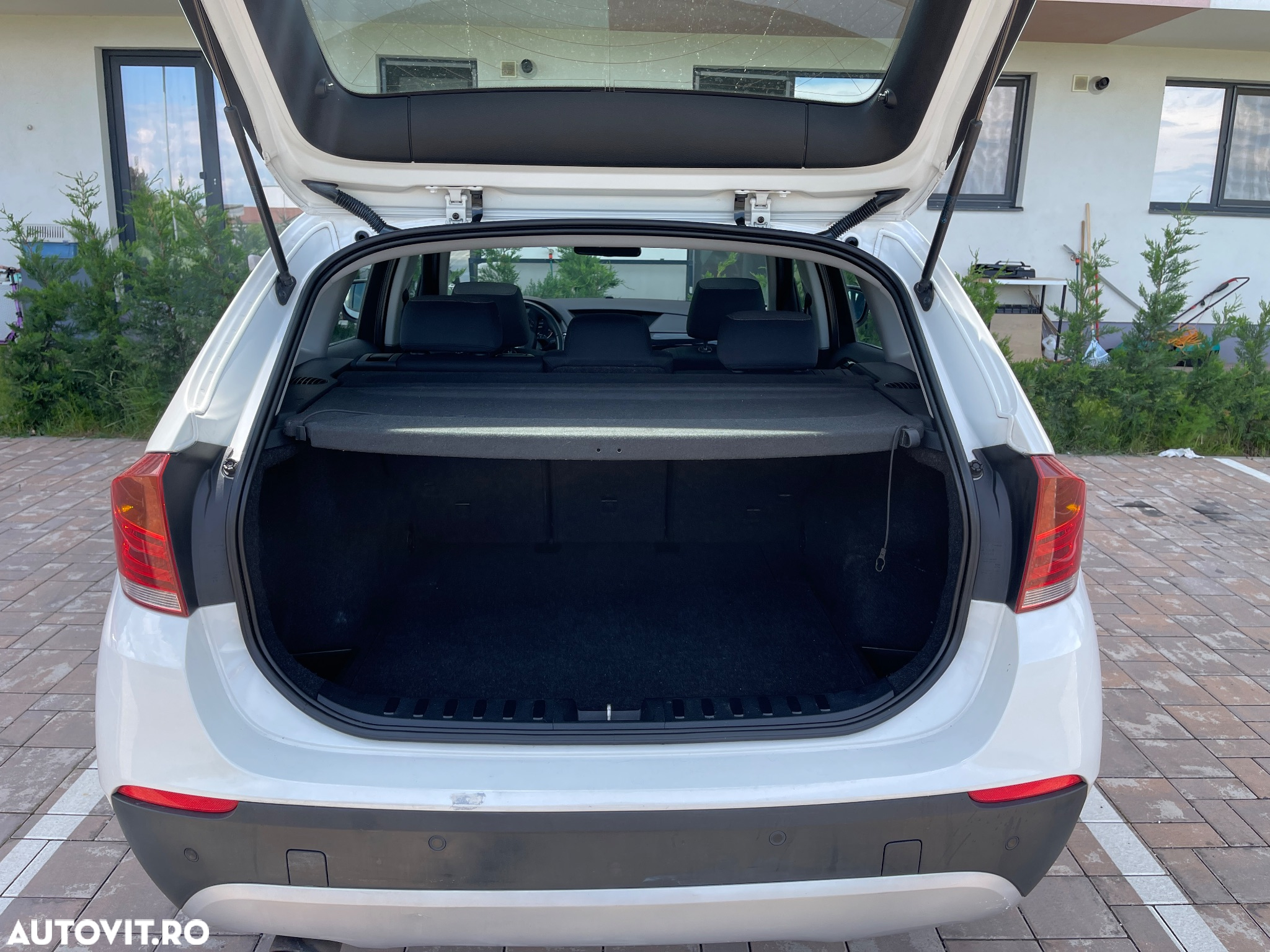 BMW X1 xDrive18d Aut. Sport Line - 22