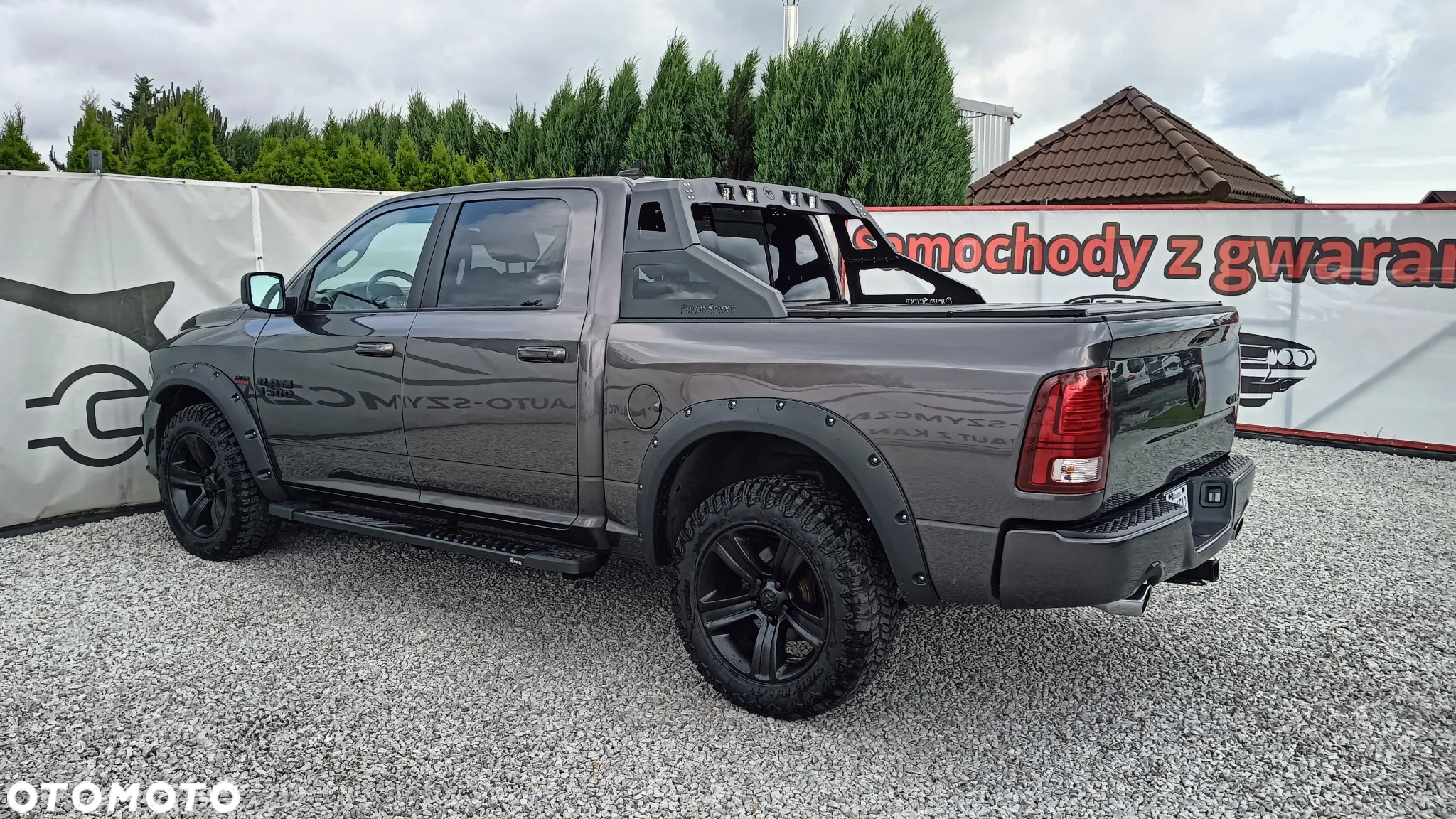 Dodge RAM 1500 5.7 4x4 - 18