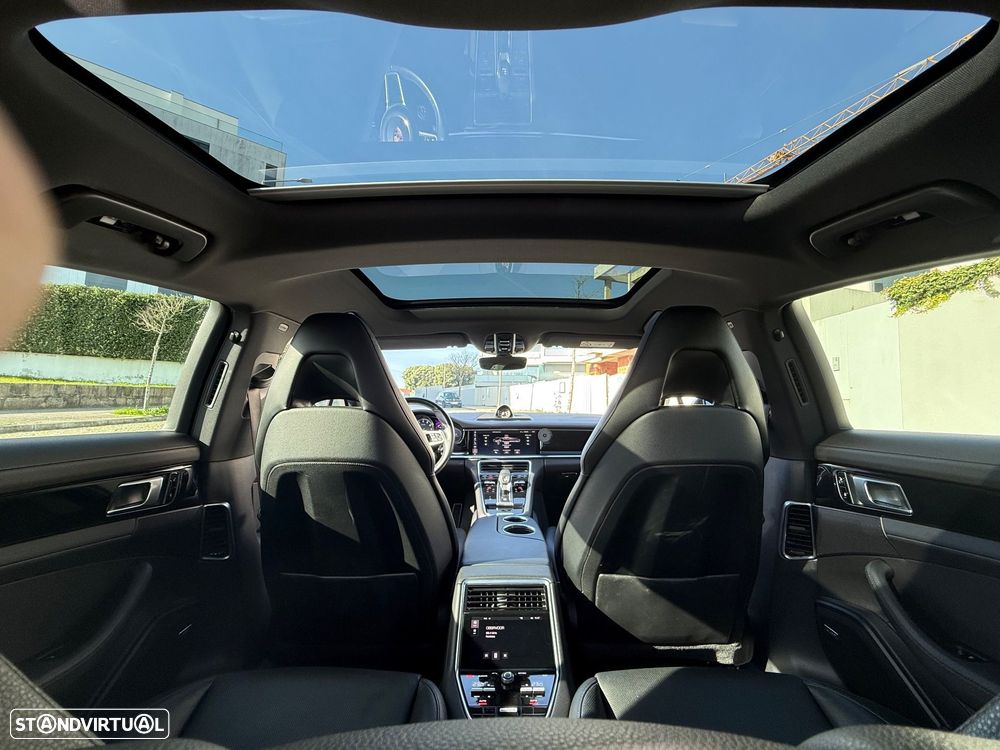 Porsche Panamera 4 S - 16