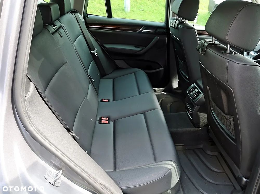 BMW X3 28i xDrive - 11