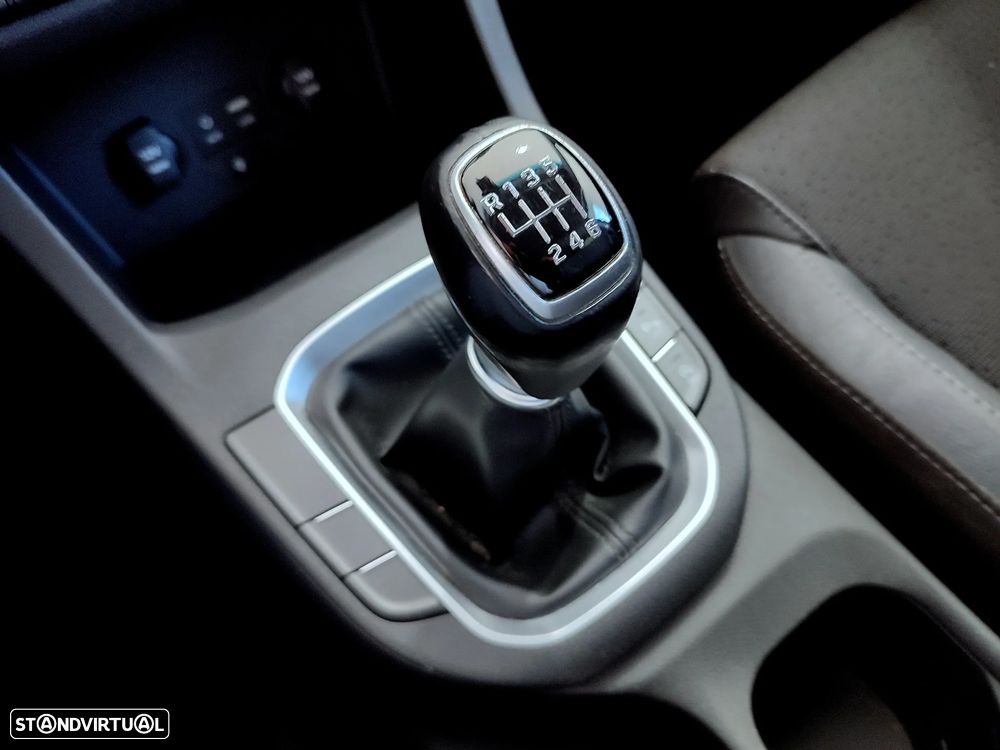 Hyundai i30 CW - 23