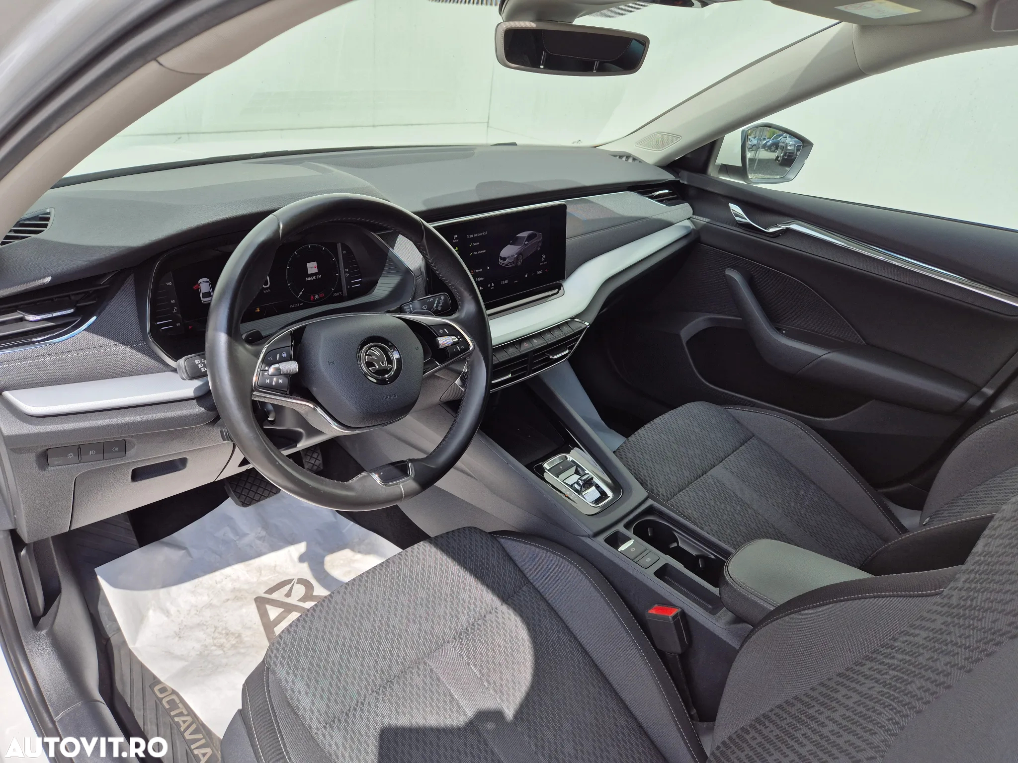 Skoda Octavia 2.0 TDI DSG Style - 10