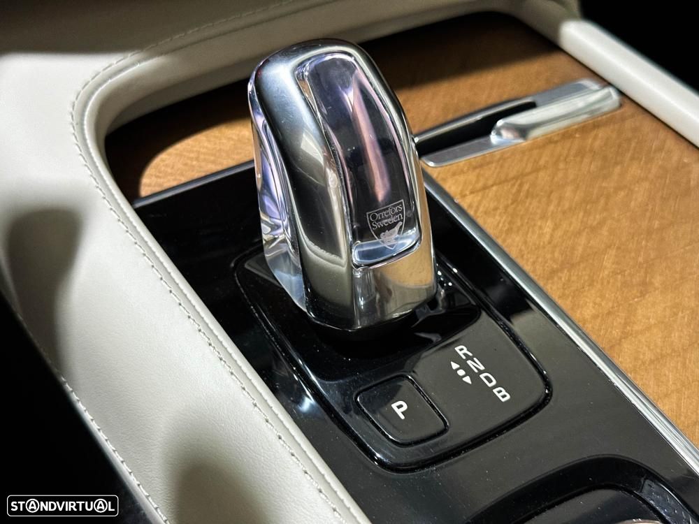 Volvo XC 90 T8 AWD Twin Engine Geartronic Inscription - 46