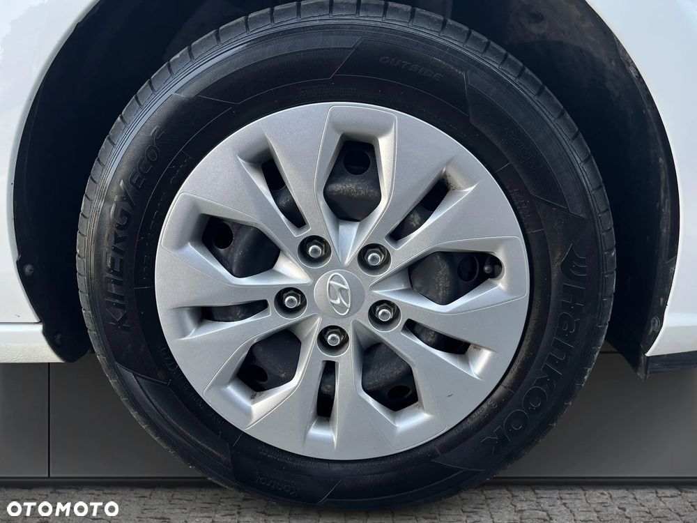 Hyundai i30 1.6 D Classic + - 35