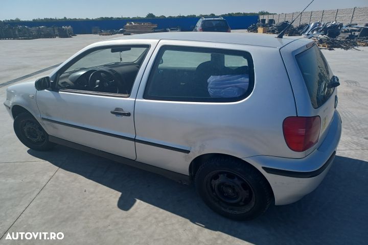 Aripa fata dreapta Volkswagen VW Polo 3 6N [1994 - 2001] Hatchback 3- - 5