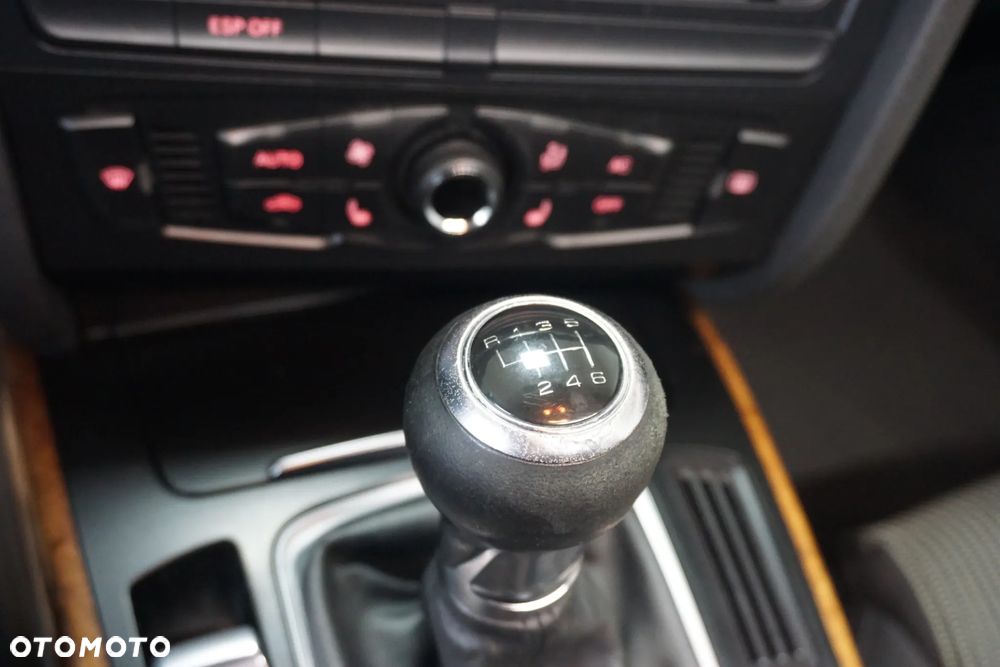 Audi A4 Avant 2.0 TDI - 38