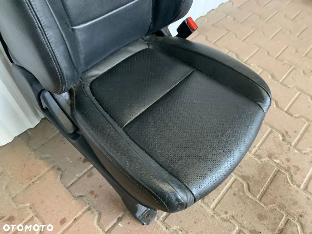 MITSUBISHI OUTLANDER III FOTEL PRAWY PRZÓD PRZEDNI PASAŻER - 8