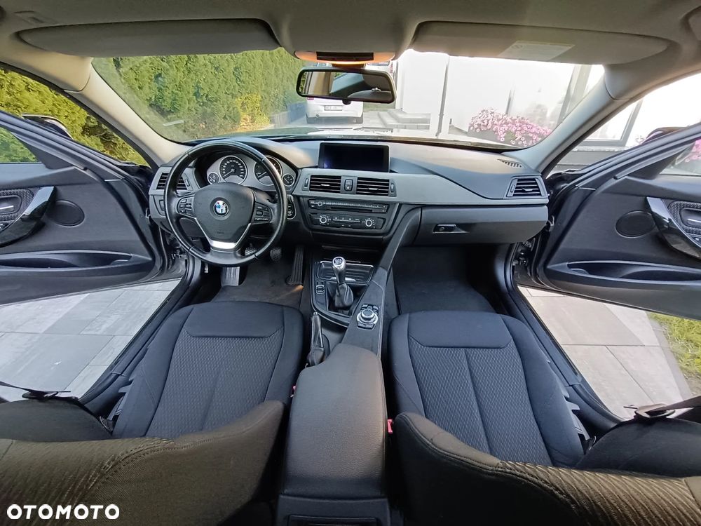BMW Seria 3 318d - 13
