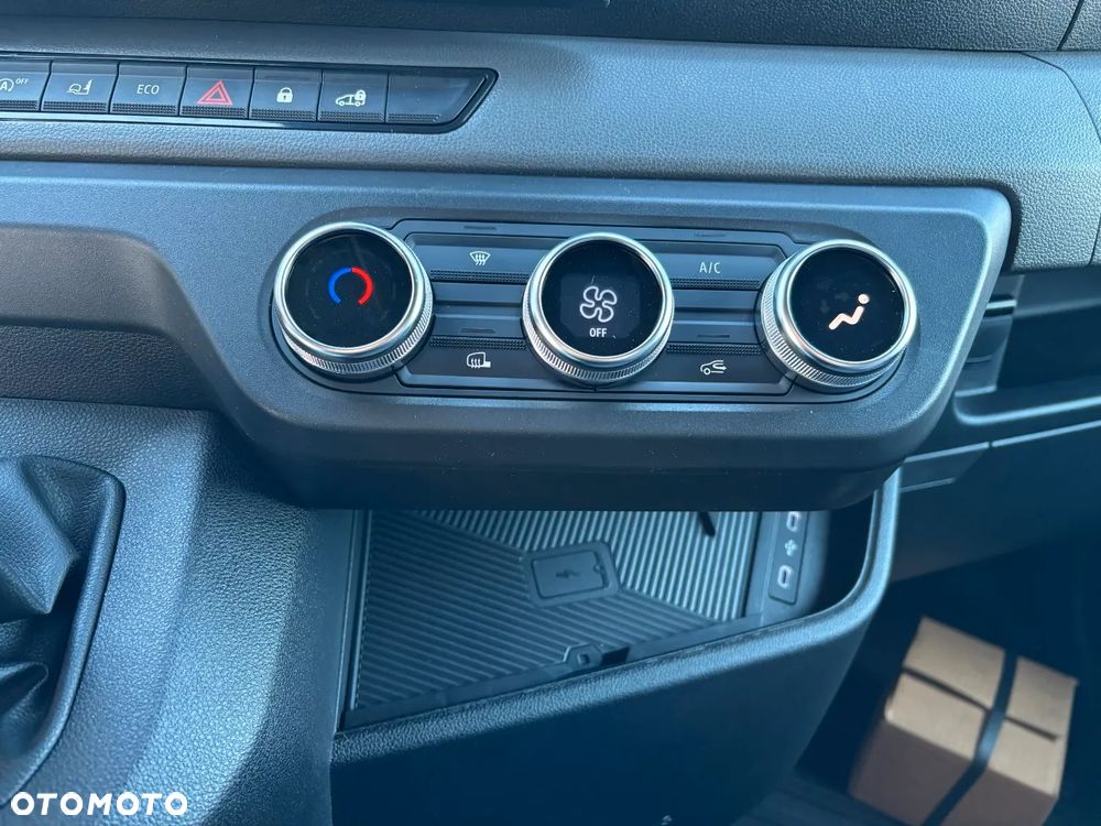 Renault Master 2.0 170 KM - 12 EP - Zabudowa Międzynarodowa 4850 x 2450 x 2400 Poduszki Pneumatyczne Regulacja Wysokości Stelaża - 10