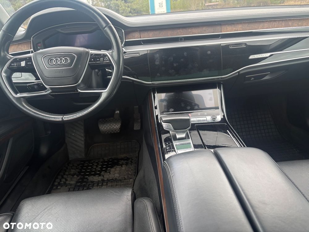 Audi A8 - 17
