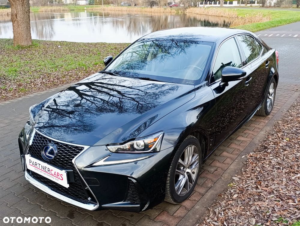 Lexus IS 300h Business Edition - 2