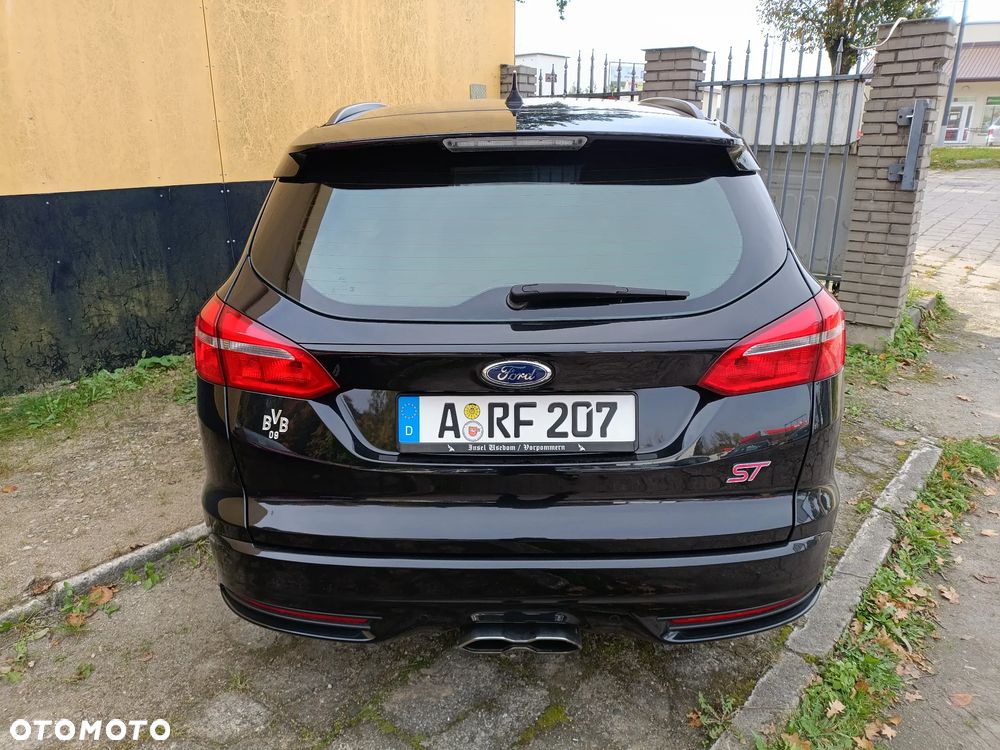 Ford Focus 2.0 EcoBoost ST mit Leder-Sport-Paket - 24