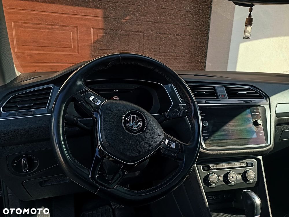 Volkswagen Tiguan - 2