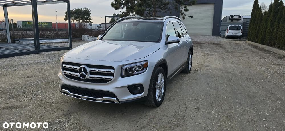 Mercedes-Benz GLB 250 4Matic 8G-DCT EDITION 2022 - 1
