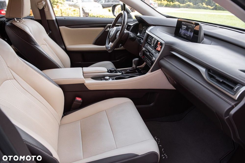 Lexus RX - 28