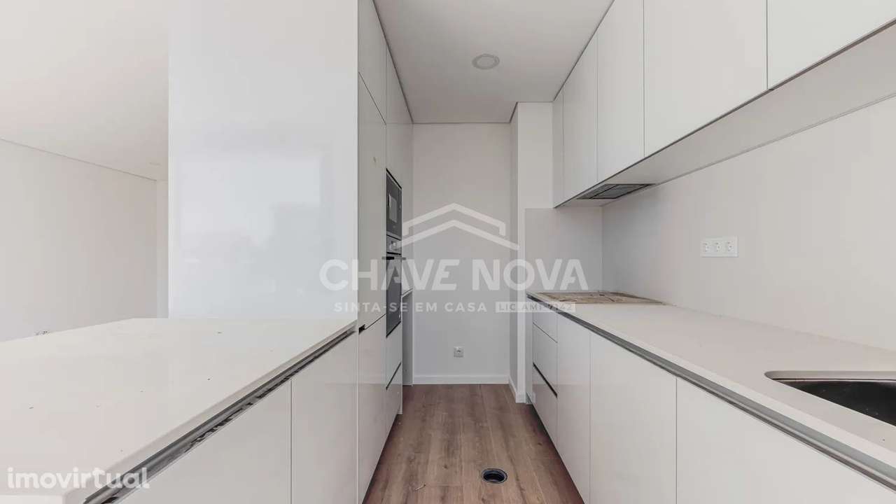 Apartamento T3 Novo c/ Lugar de Garagem Duplo na Madalena - Grande imagem: 4/26